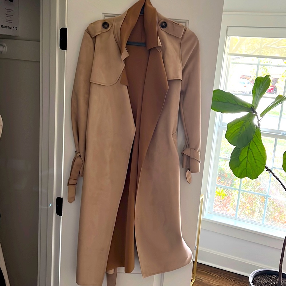 Few Moda M trench